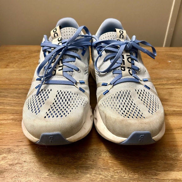 ON Cloud Surfer - Picture 1 of 6